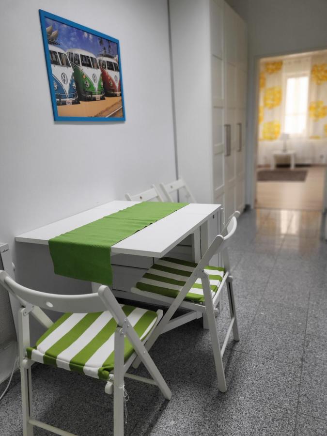 Budget Studio Near Prater Bécs Kültér fotó